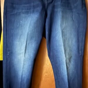 Stylish Blue Straight Jeans for Women